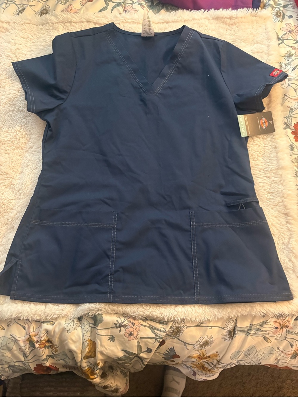 Scrub top